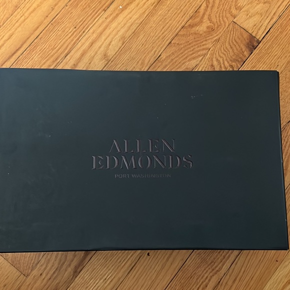 Allen Edmonds , Wilder Navy Suede Slip On shoes - Picture 3 of 4